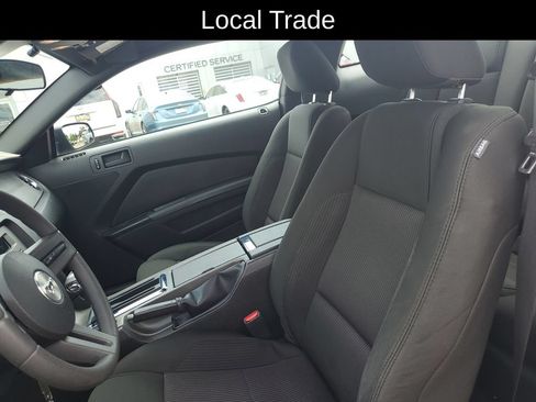 Used 2010 Ford Mustang GT RWD image 5