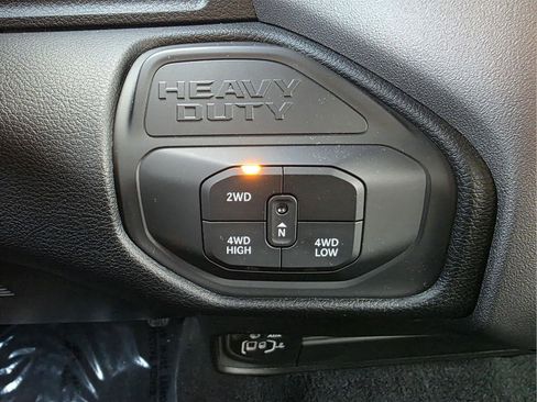 Used 2025 RAM 2500 Big Horn image 15