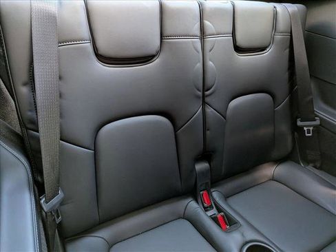 Used 2023 Tesla Model Y Long Range image 17