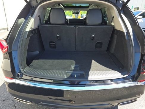 Used 2023 Acura MDX SH-AWD image 9