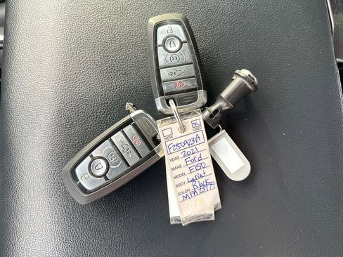 Used 2021 Ford F150 Lariat w/ Equipment Group 502A High image 31