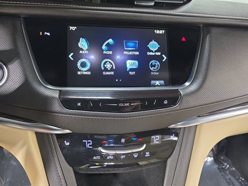 Used 2018 Cadillac XT5 AWD image 20