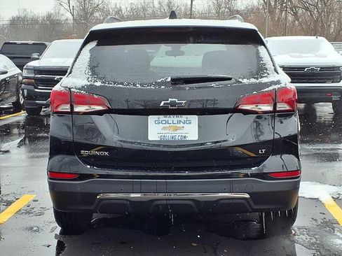 Used 2023 Chevrolet Equinox LT image 23