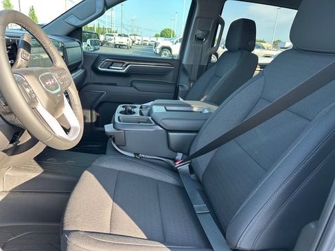 New 2025 GMC Sierra 1500 Elevation image 26