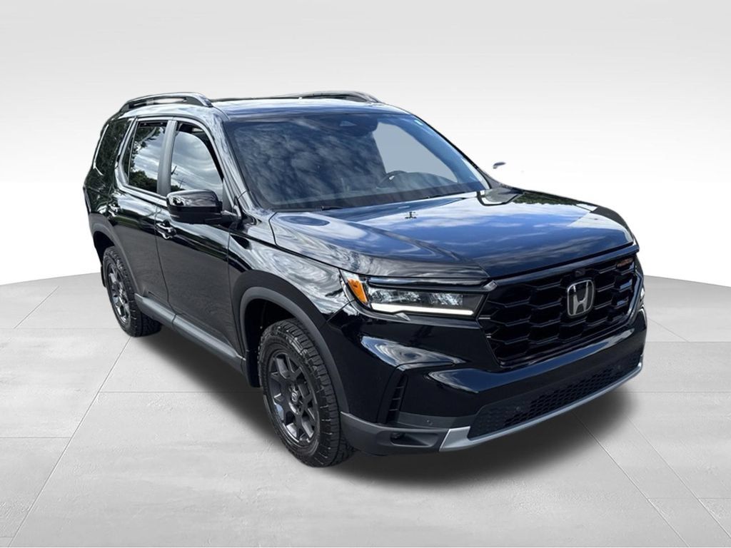 Used 2025 Honda Pilot TrailSport image 61