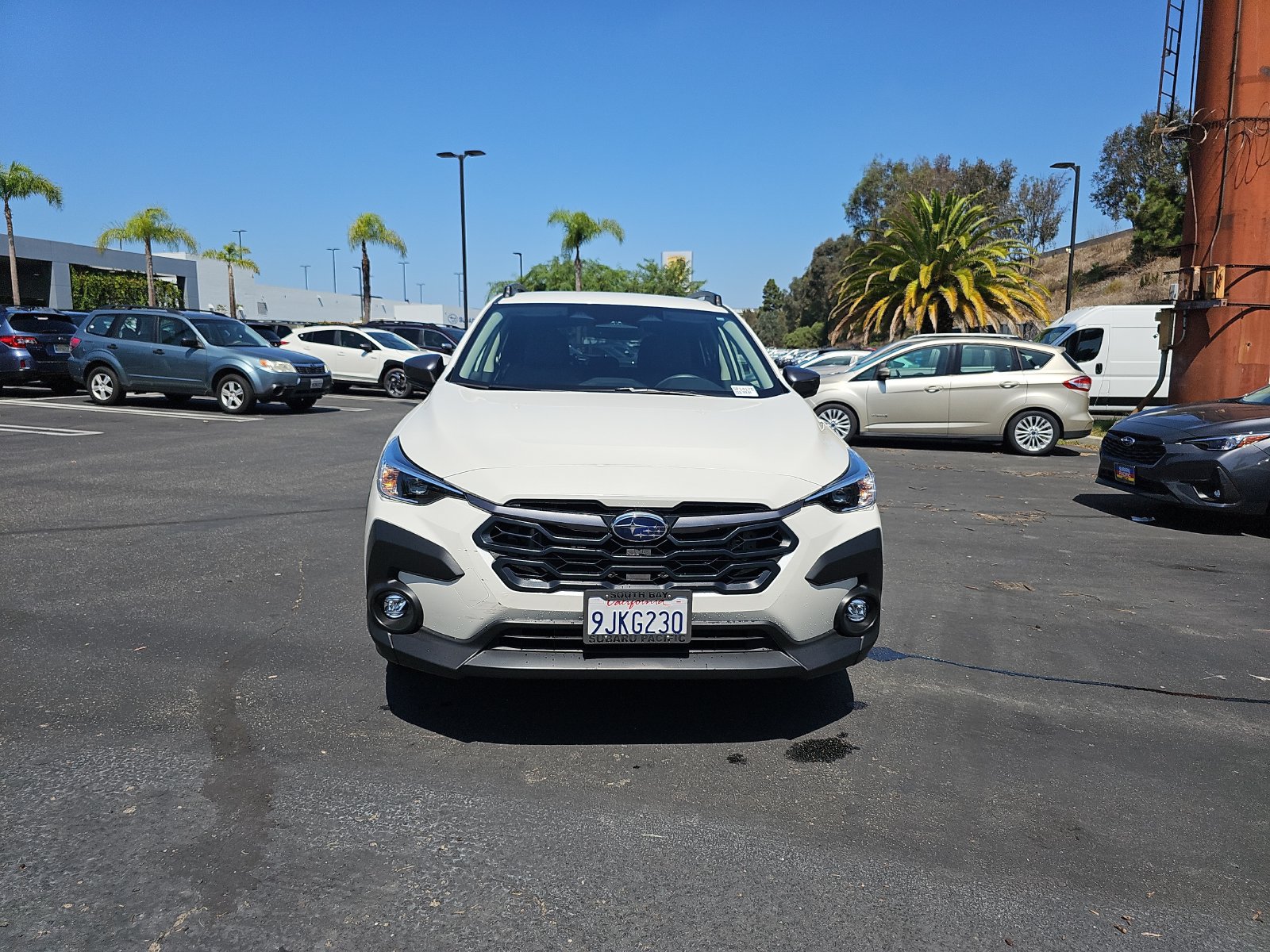 Used 2024 Subaru Crosstrek 2.0i Premium w/ Crosstrek Mirror Package AWD/4WD image 2