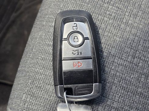 New 2024 Ford F150 Lightning XLT image 30