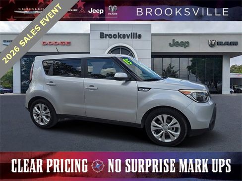 Used 2015 Kia Soul + image 1