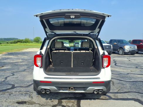 Used 2021 Ford Explorer Platinum w/ Equipment Group 601A AWD/4WD image 12