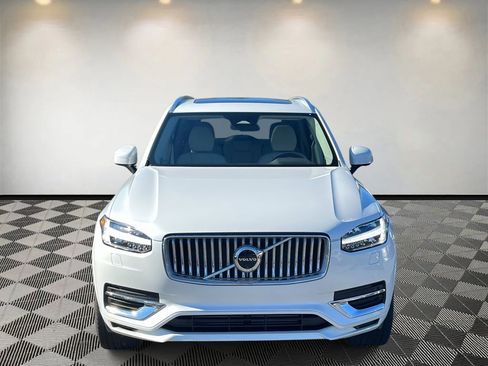 Used 2025 Volvo XC90 T8 Plus w/ Protection Package Premier image 8