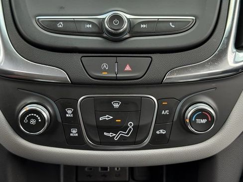 Used 2024 Chevrolet Equinox LS w/ LS Convenience Package FWD image 19