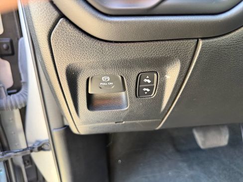 Used 2024 RAM 1500 Limited AWD/4WD image 18