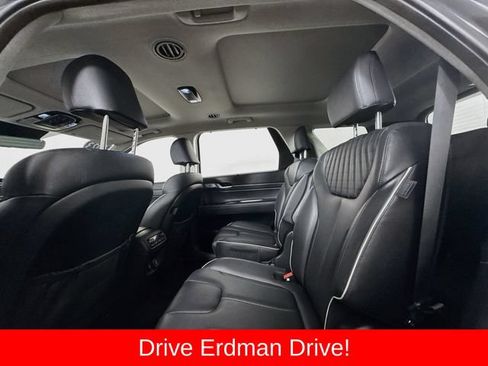 Used 2023 Hyundai Palisade Limited AWD/4WD image 9