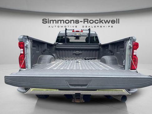 Used 2024 Chevrolet Silverado 3500 LT w/ Convenience Package AWD/4WD image 9