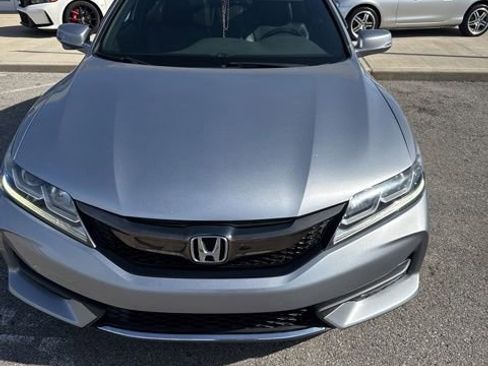 Used 2017 Honda Accord EX-L image 6