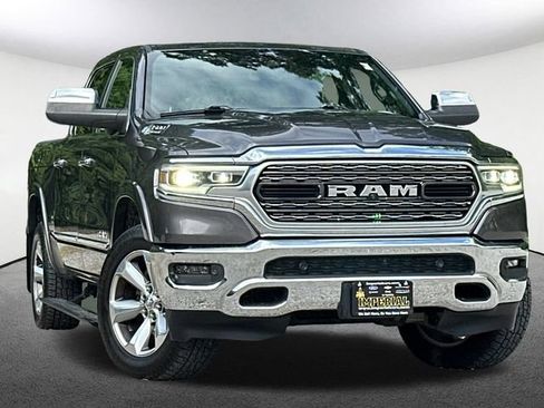 Used 2022 RAM 1500 Limited AWD/4WD image 2