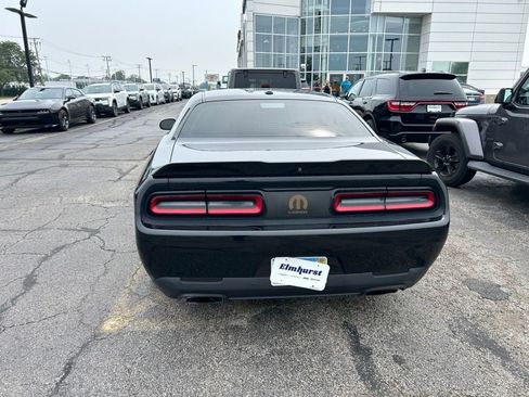 Used 2019 Dodge Challenger R/T RWD image 5