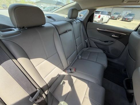 Used 2016 Chevrolet Impala LT w/ Leather Package FWD image 16