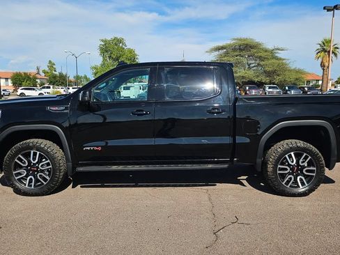 Used 2022 GMC Sierra 1500 AT4 w/ AT4 Preferred Package AWD/4WD image 7