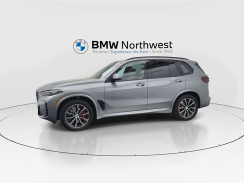 New 2026 BMW X5 xDrive40i w/ M Sport Package AWD/4WD image 10