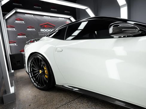 Used 2015 Ferrari F12 Berlinetta image 12