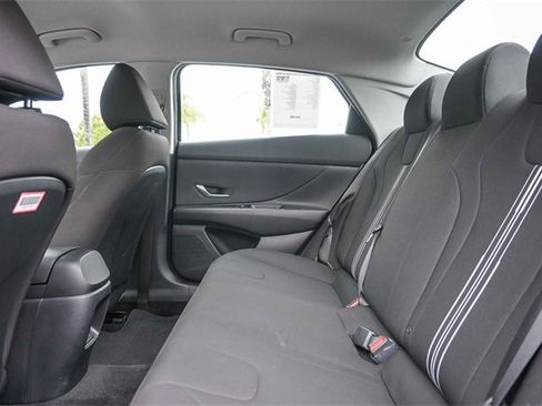 Certified 2025 Hyundai Elantra Blue image 19