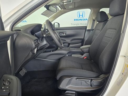 New 2026 Honda HR-V LX image 10