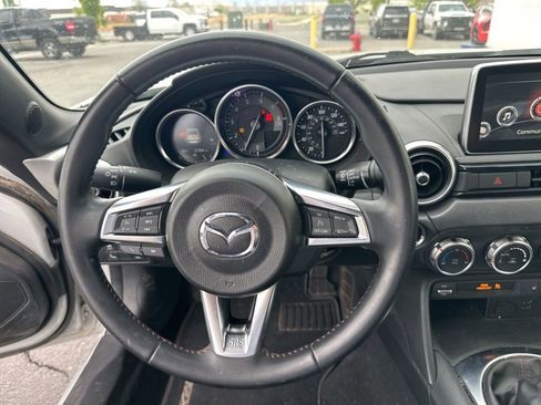 Used 2017 MAZDA MX-5 Miata RF Grand Touring image 9