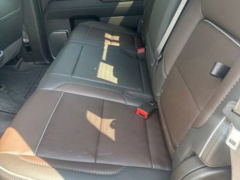 Used 2024 GMC Sierra 1500 Denali w/ Denali Reserve Package AWD/4WD image 9
