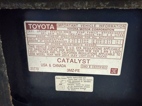 Used 2006 Toyota Highlander Limited AWD/4WD image 41