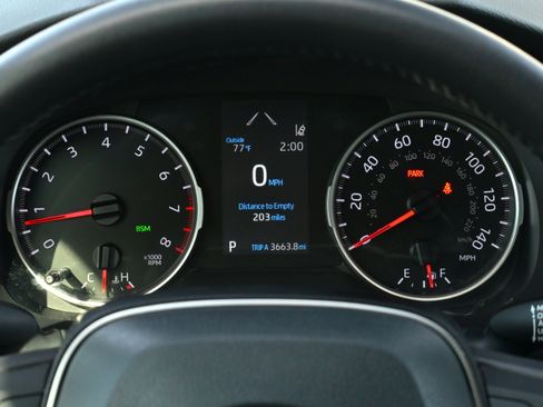 Used 2022 Toyota RAV4 XLE Premium image 20