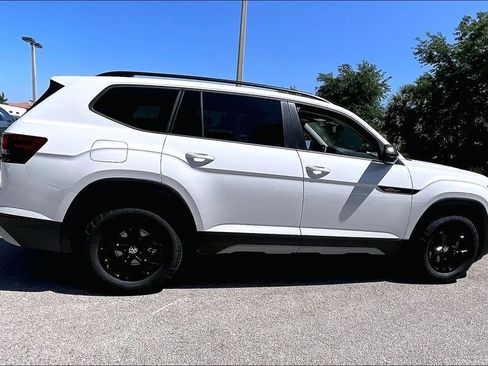 New 2026 Volkswagen Atlas Peak Edition AWD/4WD image 4