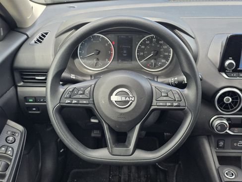 Certified 2025 Nissan Sentra S FWD image 15