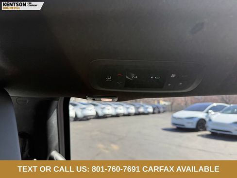 Used 2026 Chrysler Pacifica Limited AWD/4WD image 32