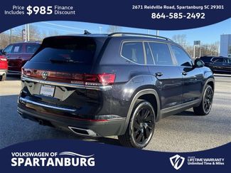 Used 2025 Volkswagen Atlas SE w/ Panoramic Sunroof Package video 3