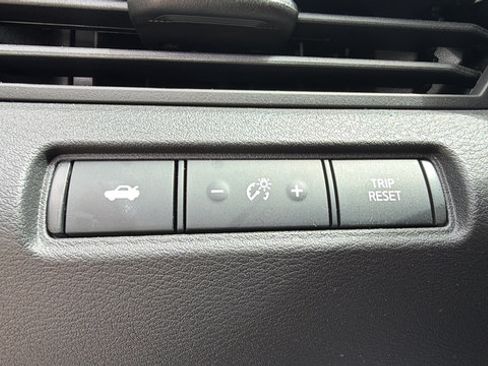 Certified 2025 Nissan Altima 2.5 S FWD image 21