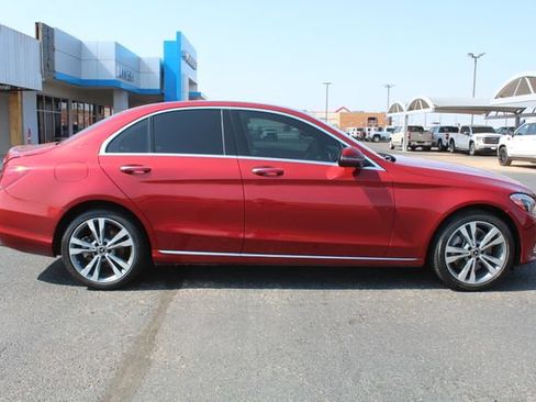 Used 2018 Mercedes-Benz C 300 4MATIC Sedan image 2