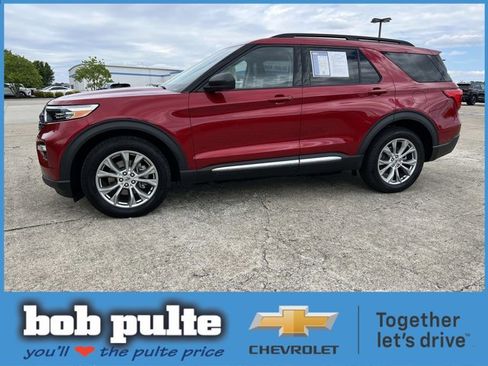 Used 2020 Ford Explorer XLT w/ Equipment Group 202A AWD/4WD image 1