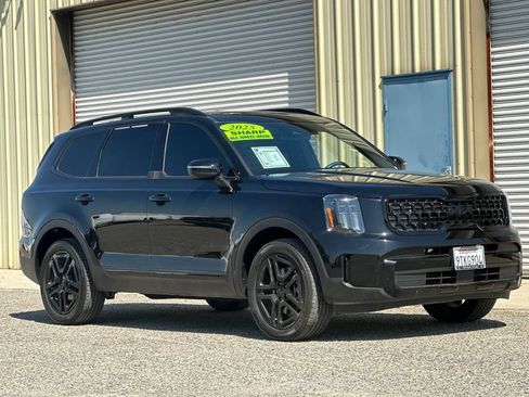 Used 2025 Kia Telluride EX X-Line AWD/4WD image 2