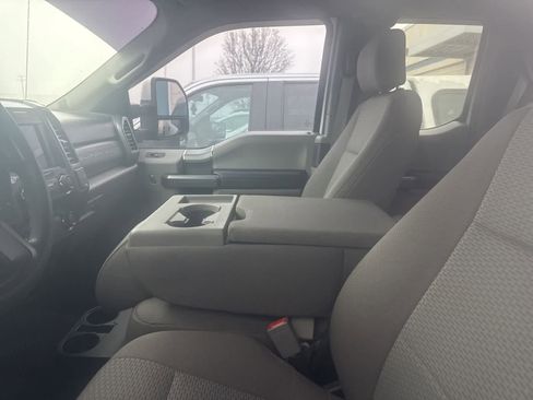 Used 2019 Ford F250 XLT w/ XLT Premium Package image 25