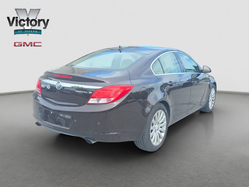Used 2011 Buick Regal CXL Turbo w/ TO2 Preferred Equipment Group FWD image 18