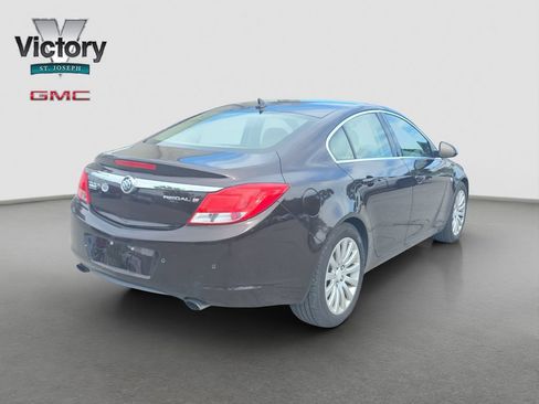 Used 2011 Buick Regal CXL Turbo w/ TO2 Preferred Equipment Group FWD image 18