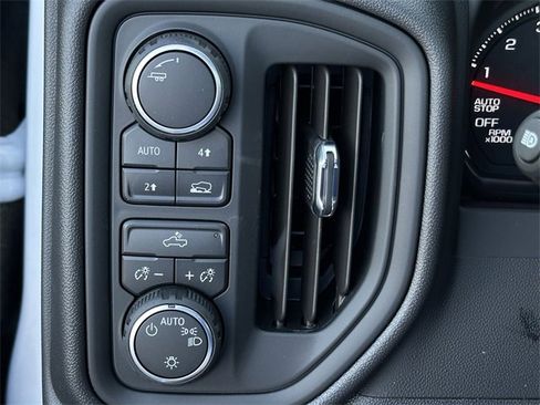 New 2026 Chevrolet Silverado 1500 W/T image 17