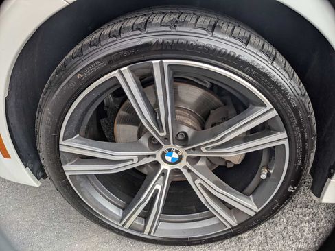 Used 2024 BMW 330i xDrive Sedan w/ Premium Package AWD/4WD image 43