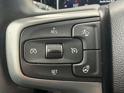 Used 2023 Chevrolet Silverado 1500 LT AWD/4WD image 26
