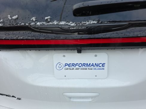 New 2026 Chrysler Pacifica Select w/ S Appearance Package image 32