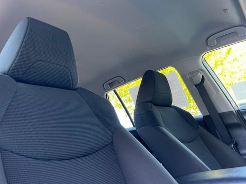 Certified 2023 Toyota RAV4 LE FWD image 18