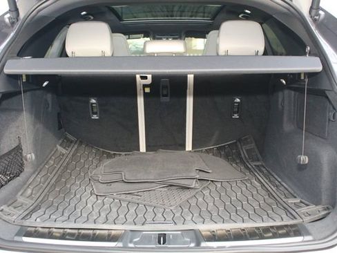 Used 2025 Jaguar F-PACE R-Dynamic S image 12