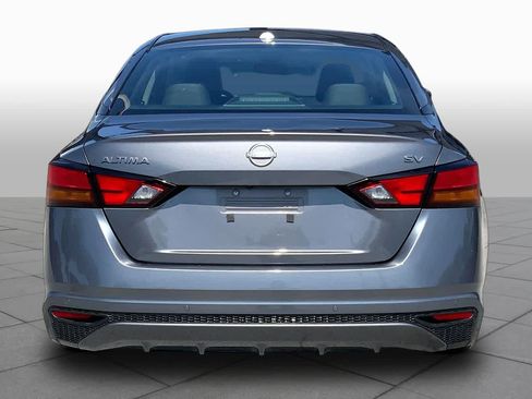 Used 2024 Nissan Altima 2.5 SV FWD image 4