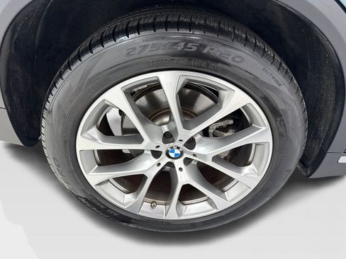 Used 2024 BMW X5 xDrive40i w/ Parking Assistance Package AWD/4WD image 86